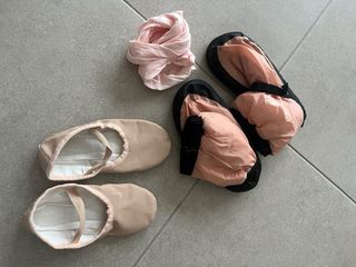 Falda de danza y zapatos negros