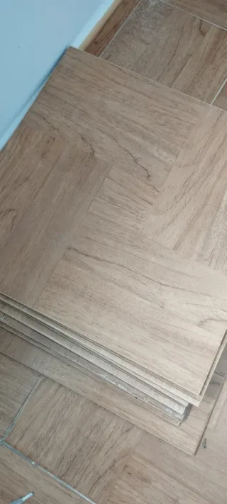Baldosa imitación parquet