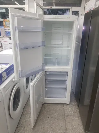 Nevera 1,70cm marca balay nofrost