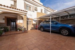 Casa adosada en venta en Vista Azul - Consolación en Dos Hermanas