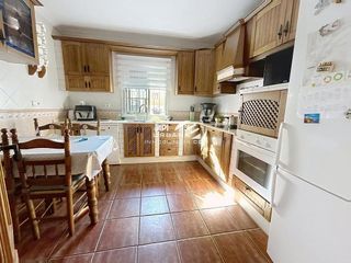 Chalet en venta en Lucena