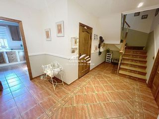 Chalet en venta en Lucena