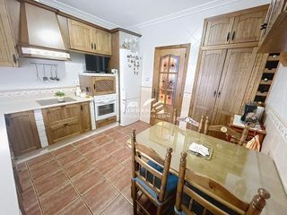 Chalet en venta en Lucena