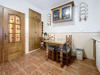 Chalet en venta en Lucena