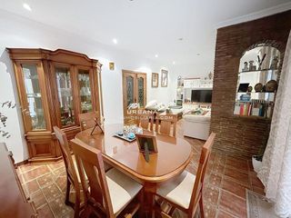 Chalet en venta en Lucena