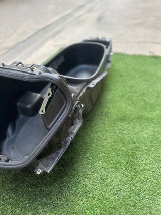 Baúl maletero Piaggio X8