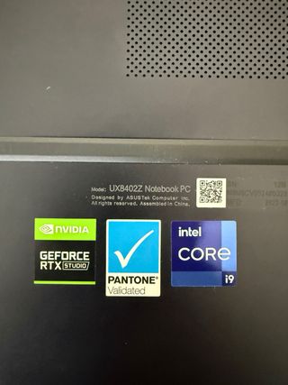 ASUS Zenbook Pro 14 Duo OLED UX8402ZE