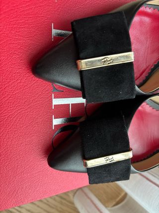 Zapatos de tacón Carolina Herrera negros