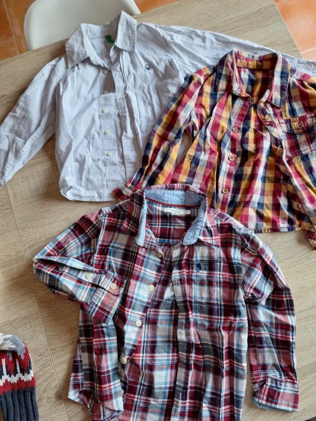 Lote 3 Camisas Niño 3-4 Años
Sudaderas y polos 