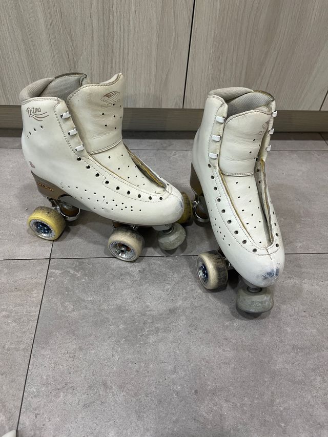 Patines de artístico blancos
