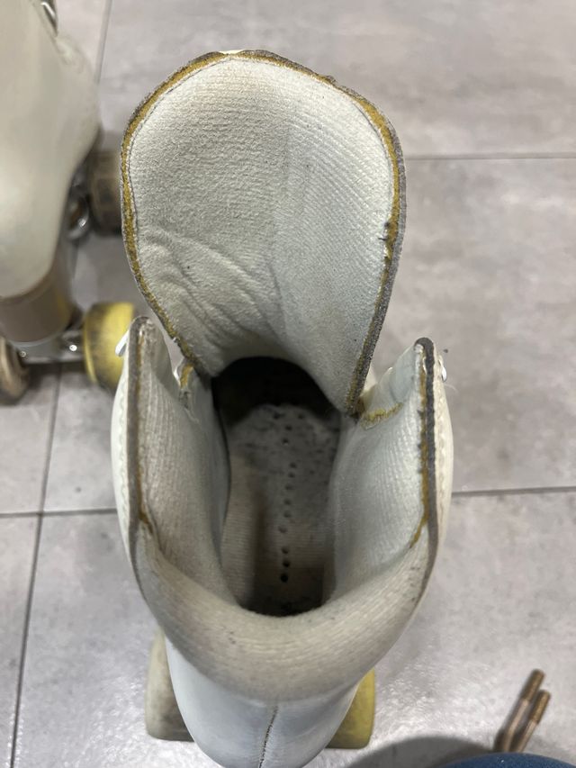 Patines de artístico blancos