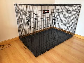 Jaula para perro negra plegable