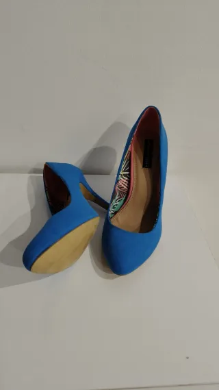 Zapatos de tacón azul