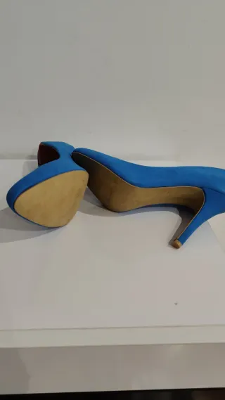 Zapatos de tacón azul