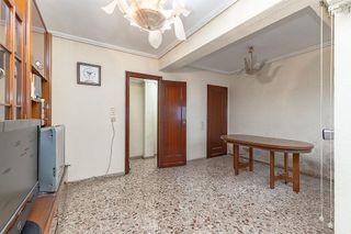 Piso en venta en El Castell en Burjassot