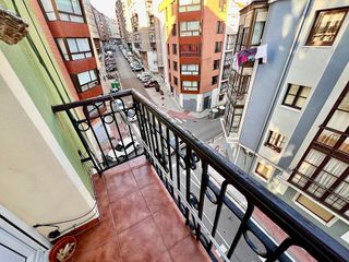 Piso en venta en Numancia - San Fernando en Santander