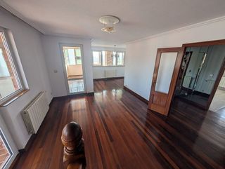 Piso en venta en Valdenoja - La Pereda en Santander
