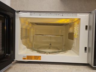 Microondas Whirlpool Negro