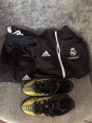 Chándal Real Madrid Adidas Negro/Dorado talla 7/8 