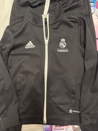 Chándal Real Madrid Adidas Negro/Dorado talla 7/8 
