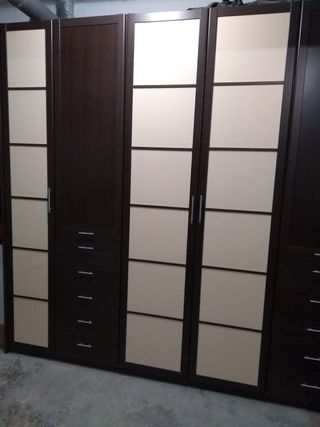 Armario 8 puertas madera y plástico