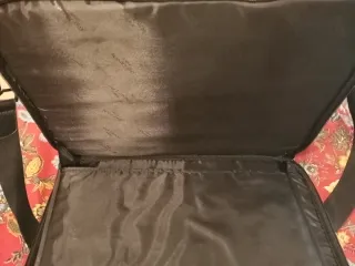 Maletín portátil Guy Laroche negro