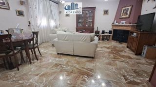 Chalet en venta en Santa Isabel en Jaén