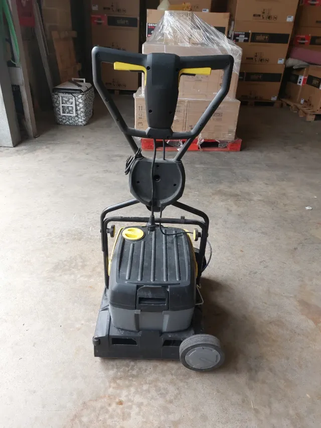 Fregadora Karcher BR 40/10 C Profesional