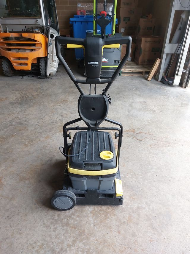 Fregadora Karcher BR 40/10 C Profesional