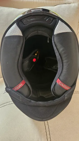 Casco Moto HJC Negro, verde y amarillo.