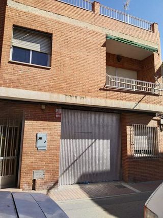 Casa adosada en venta en Archena