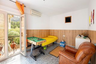 Chalet en venta en Moclín