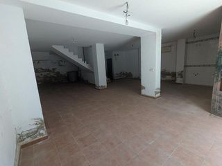 Casa adosada en venta en Coria del Río