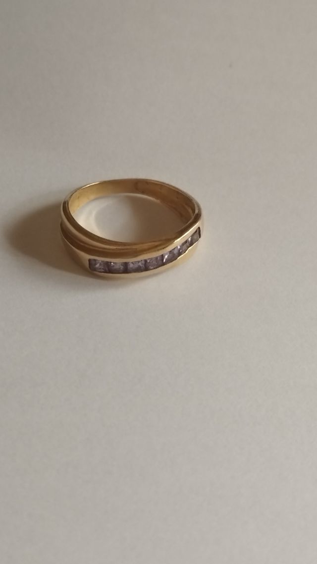Anillo Oro 18k Amatistas Talla Princesa