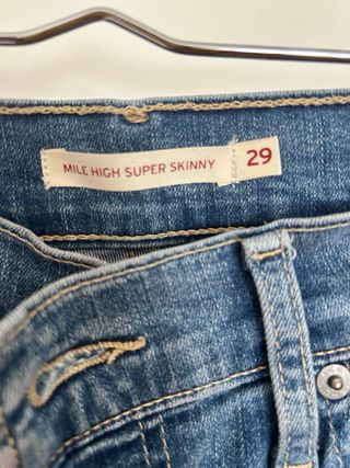 Vaqueros Levi's Azules