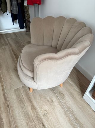 Sillón terciopelo SKLUM beige