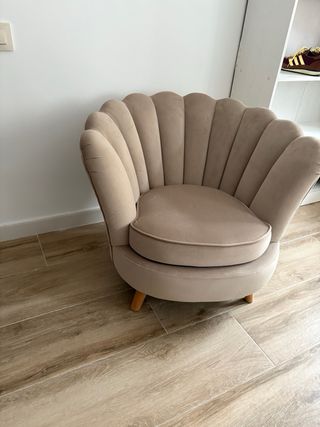 Sillón terciopelo SKLUM beige