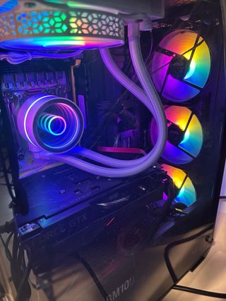 Workstation Xeon 14 Cores 32GB RAM con GPU
