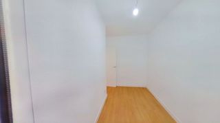 Piso en venta en El Raval - Safaretjos en Santa Coloma de Gramanet