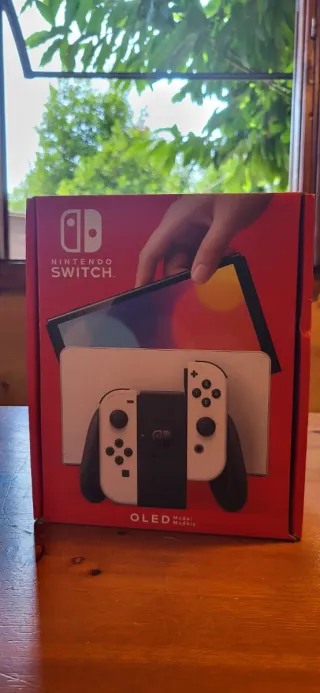 Nintendo Switch OLED Bianco