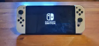 Nintendo Switch OLED Bianco