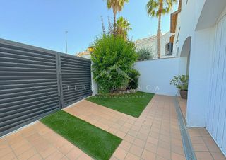 Casa adosada en venta en Sant Pere de Ribes Centro en Sant Pere de Ribes