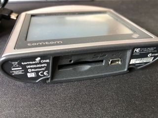 GPS TomTom ONE con cargador