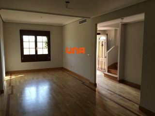 Casa adosada en venta en El Brillante -El Naranjo - El Tablero en Córdoba