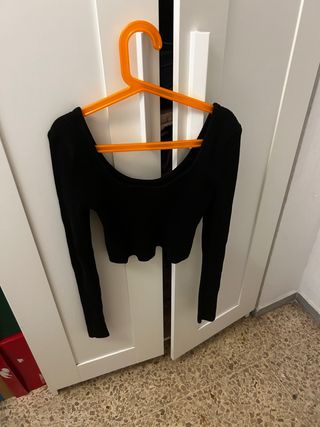 Blusa manga larga negra