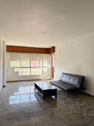 Piso en venta en Nueva Andalucía en Almería