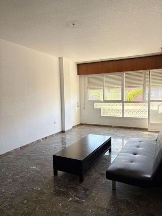 Piso en venta en Nueva Andalucía en Almería