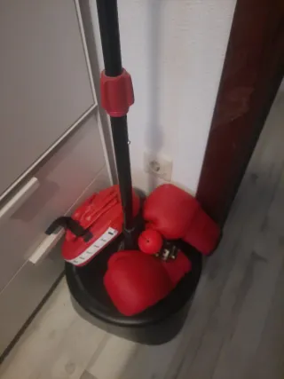 Set Boxeo Infantil Guantes y Saco