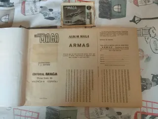 Álbum Armas MAGA Cromos Autoadhesivos Completo.MBE
