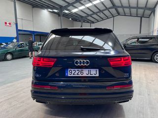 Audi Q7 3.0 tdi SLINE